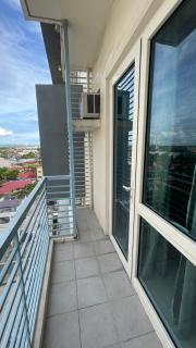 Chic 1BR Getaway with Twin Balcony Charm - 8
