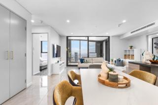 The Wave - NEW Beachfront Skyhome 3BR Ocean Coastal View with Parking Pool and GYM - 2