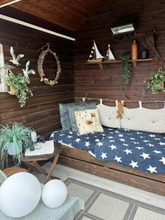 Modern Cabin With Panoramic Views In Aukland - 8