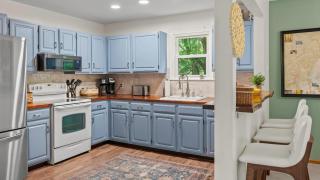 Hidden Bear by AvantStay A Central Location - 1