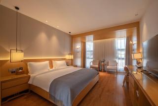 Cangyue Qionglou Lake View Holiday Hotel - 1