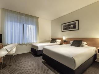 ibis Melbourne Hotel and Apartments - 6