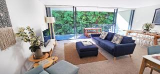 Stylish parkside retreat - 0