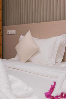 Navaya Dhiffushi - 2