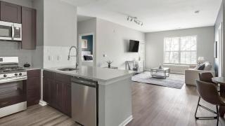 Landing Beautiful 2BD Clubhouse Gym - 2