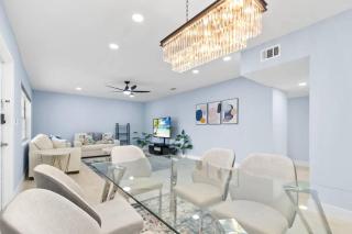 Las Olas & Beachside getaway with pool - 5