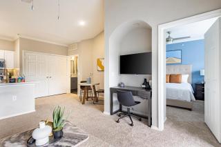 Landing Amazing 1BD Gym - 6