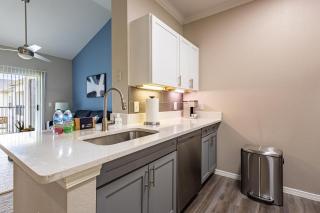 Landing Incredible 1BD Gym - 3