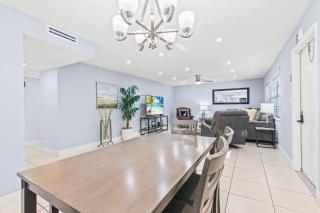 Beach Pool & Las Olas Getaway Fort Lauderdale - 6