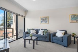 Belle Escapes - Colley Sands - 7