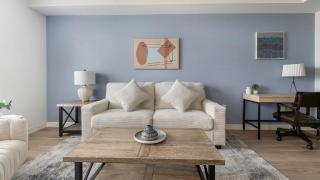 Landing Amazing 1BD Pool Gym - 9