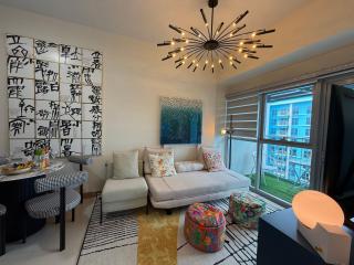 Luxurious 2 Bedrooms Facing Manila Bay Sunset, Airports, Okada, Solaire, MOA with free parking - 5