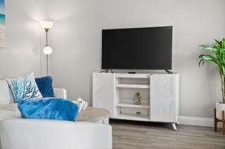 Luxury Beach Access - 3