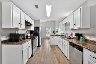 Luxury Beach Access - 2