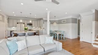 3800 Cameron Boulevard AvantStay Pool Ocean Views Deck - 1