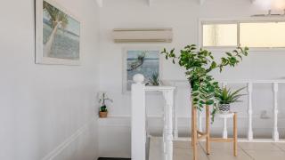 'Horizons On Heath' by HolidayCo - 2