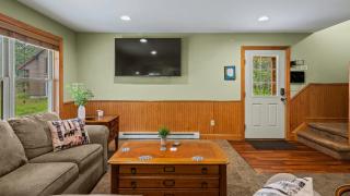 Otter Banks by AvantStay Sleeps 18 Hot Tub Views Game Room - 1