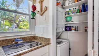 Land Of Love by AvantStay Pets Allowed Shared Pool Great Location Month Long Stays Only - 1