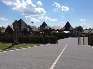 Hotel Vulyk - Duliby - 1