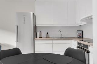 City apartment by Tromsøsundet - 5