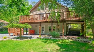 Mews Mountain House by AvantStay Walk to Beach Hot Tub Game Room - 6