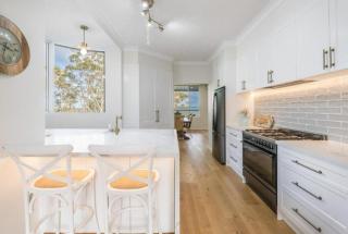 6 Bedroom Oasis in Burleigh Heads - 8