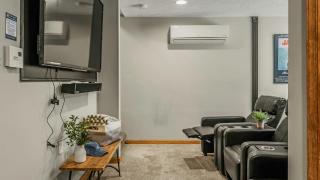 Hickory Haven by AvantStay Hot Tub Game Room Theater Deck - 8