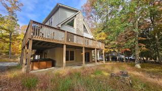 Hickory Haven by AvantStay Hot Tub Game Room Theater Deck - 6