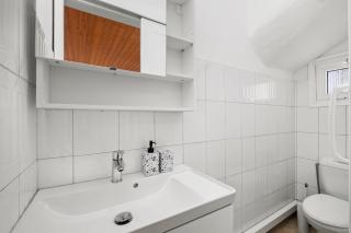 Shoreline Beach House - 4