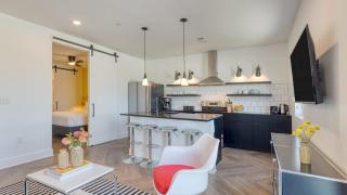 The Carter by AvantStay Spacious Stay Near Downtown - 2