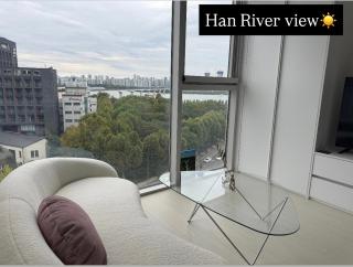 Hoya1 house-Hongdae, Hapjeong Station 1 minute, Luxury hotel style, Panorama Han River View 6 people, 2Room, 3Q bed - 9