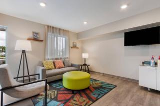 WoodSpring Suites Tamarac - 6