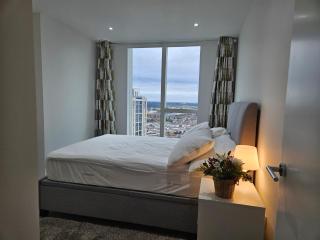 Stylish 1BDR Flat with 24hr Concierge East Croydon - 7
