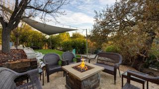 Terrace Hill Modern Paso Robles Escape Near Wineries Dining and Hot Springs - 8