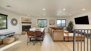 Terrace Hill Modern Paso Robles Escape Near Wineries Dining and Hot Springs - 2