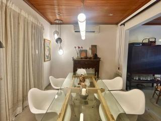 Chic Designer Master Bedroom in Shared Bungalow near LRT SS1 PJ - 5