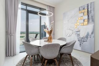 Elegant 3BR & City Skyline View Azizi Greenfield - 4