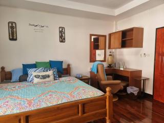 Creativitea2 Airpurifier Pet-ok mtn view balcony - 3