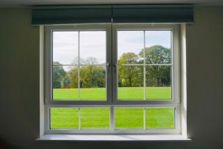 En-suite Double Bedroom with Pentland Hill View - 8