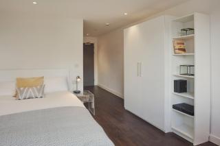 Student Only, Luxury Studio Aldgate Residence - 8