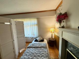 Downtown Central City Cozy Private 2 Bedroom Basement Suite - Independent Entry - 9