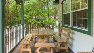 Ridge Retreat by AvantStay Game Room Covered Porch Fire Pit - 5
