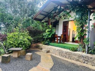 Ella Hide Forest Cottage - 0