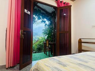 Ella Hide Forest Cottage - 6