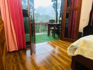 Ella Hide Forest Cottage - 3