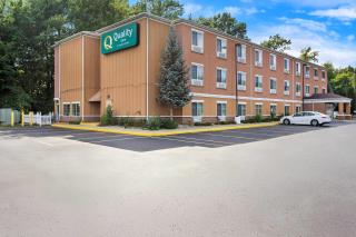 Quality Inn Near Interstate I94 - 0