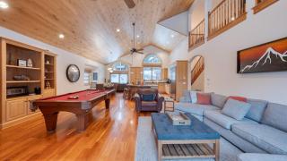 Donner Ridge by AvantStay Minutes to Skiing Deck Ping Pong Pool Table - 2