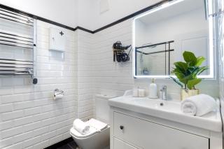 Central and Luxury apartment big capacity in Madrid - 2