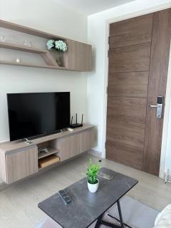 Sukhumvit 50 apartment - 2