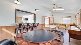 Sycamore Cove by AvantStay Hot Tub Game Rooms - 6